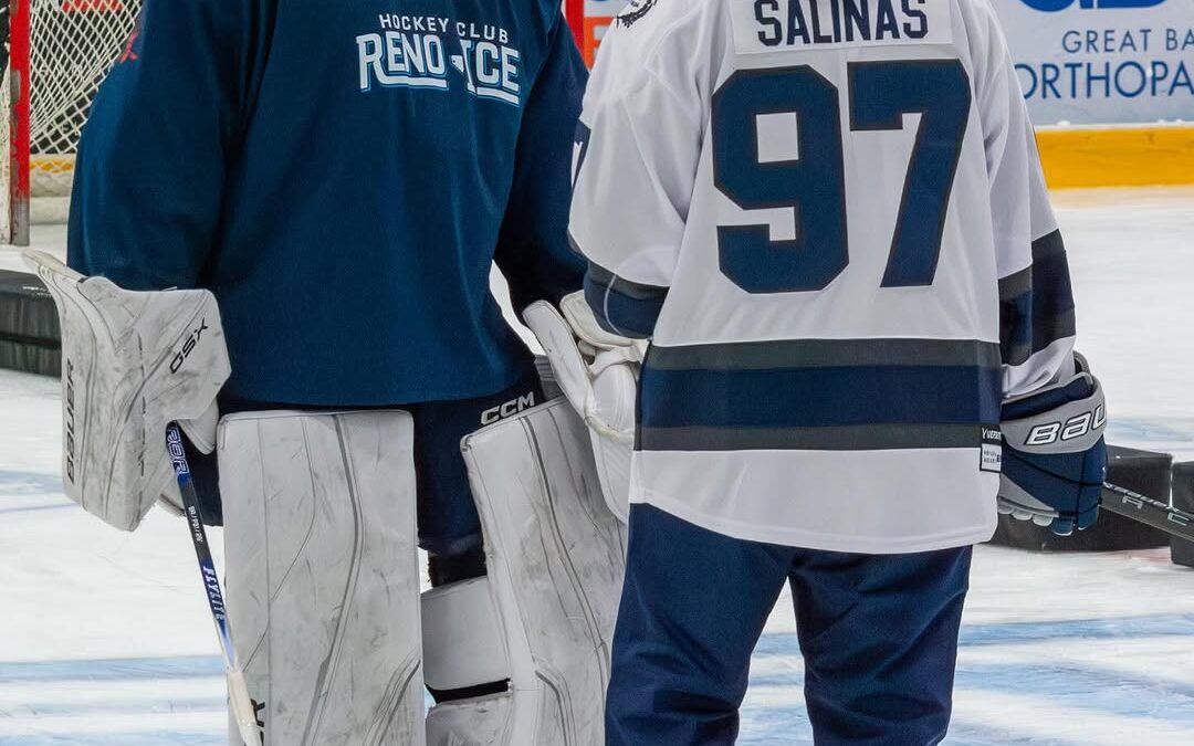 ange_salinas97 putting in the work helping the kids at our UNR Hockey Clinic