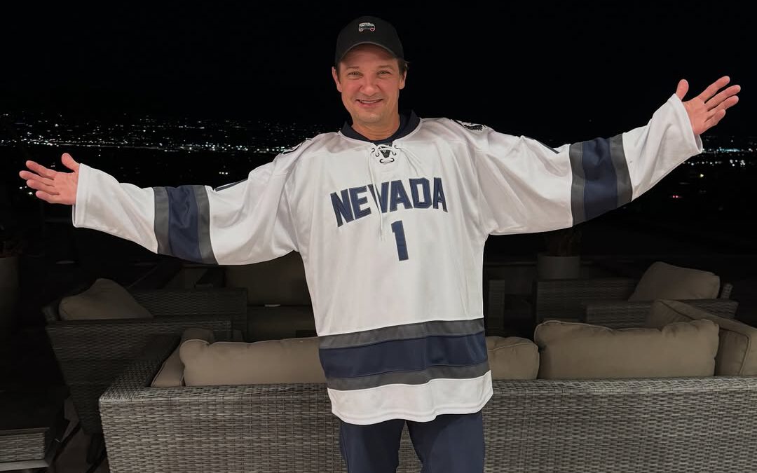 Thank you Jeremy Renner for supporting Nevada Hockey and rocking the blue and white.